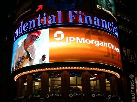 Dấu hiệu di chuyển Màn hình LED sáng tạo ngoài trời Quảng cáo P12.5 Dynamic Scan Chống nước