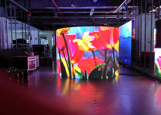 Đầy đủ màu sắc Màn hình LED linh hoạt Màn hình LED Màn hình màn hình 4mm Pixels Tiết kiệm năng lượng