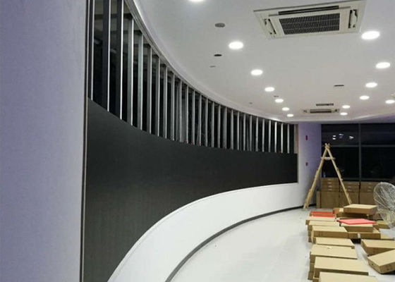 Tường video LED HD linh hoạt P2.5 900 Nits Bảo trì truy cập phía trước được làm mới cao