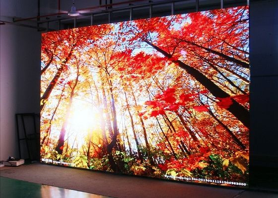 Màn hình Led dịch vụ phía trước 1200cd / m2 SMD2020 P3.91mm 500x500mm