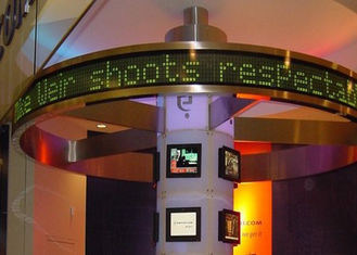 Ngân hàng / Cửa hàng Cuộn màn hình LED đủ màu ngoài trời P10mm, Màn hình lớn nhúng HD