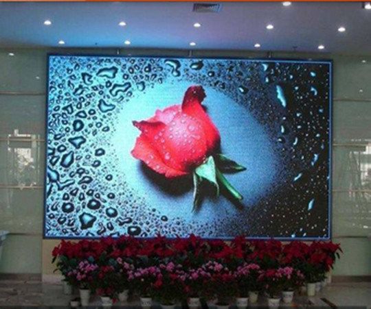 5500cd / m2 P10 Full Color Led Billboard 290W / m2 Tủ sắt
